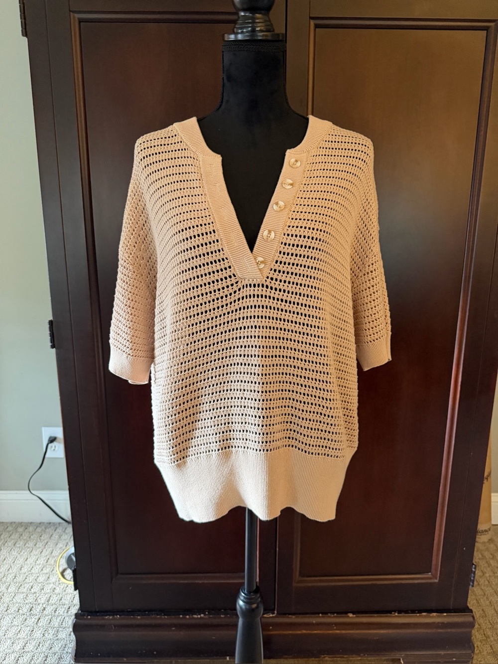 Varley Open-Knit V-Neck Short Sleeve Sweater - Beige